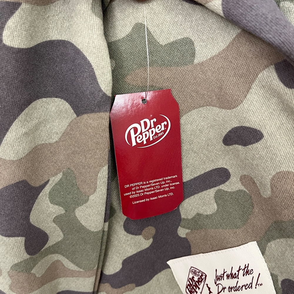 Dr. Pepper Camo Sweatshirt Women’s Large - Picture 8 of 11